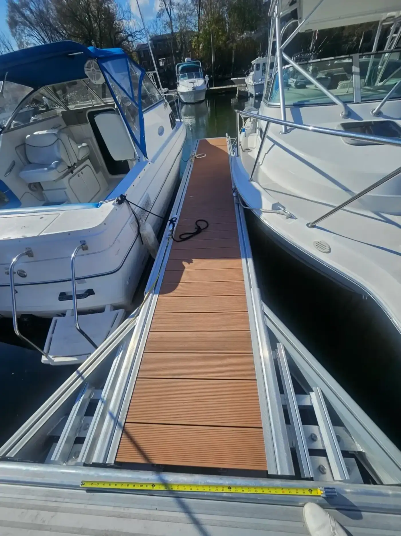 Waterfront aluminum dock system